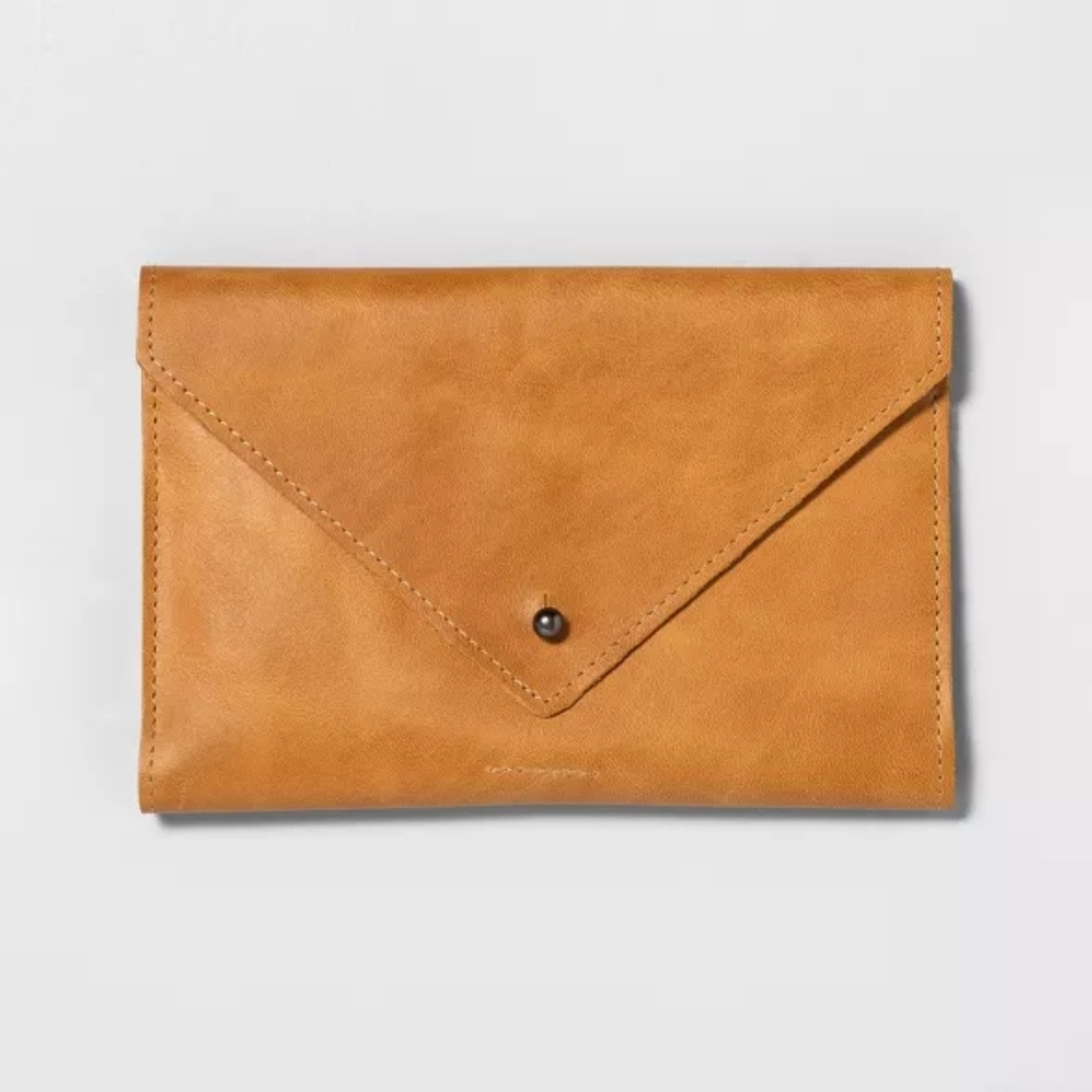 COPY - Hearth and hand cognac leather wallet w/magnolia